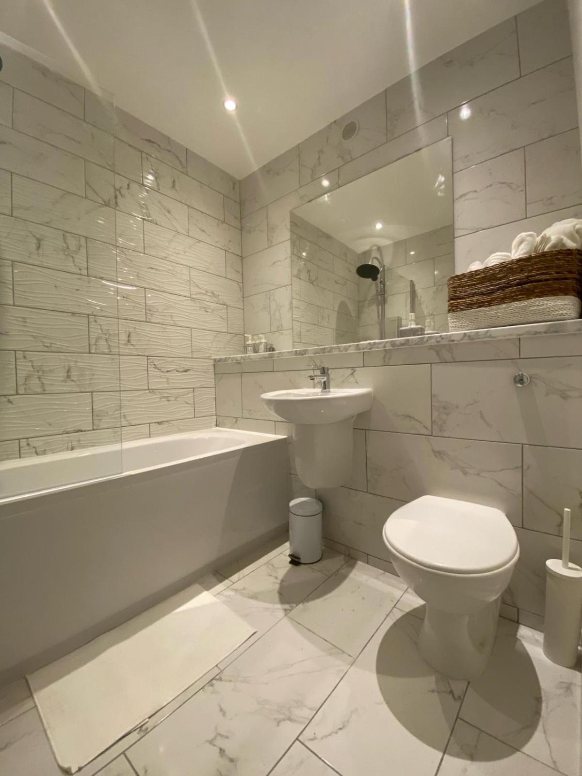 Апартаменты Modern Apartment-greenwich/woolwich Лондон